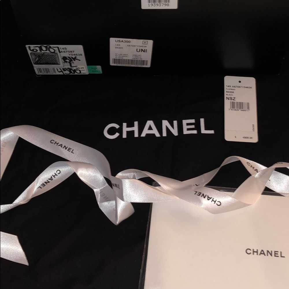 Jumbo Chanel Boy Bag 100% authentic - Picture 7 of 8
